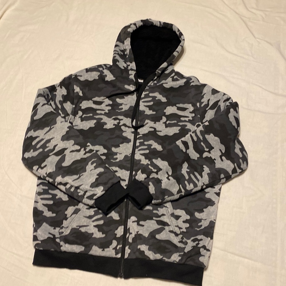 COURAGE MENS CAMO FLEECE HOODIE SIZE XL IN EXCELLENT CONDITION